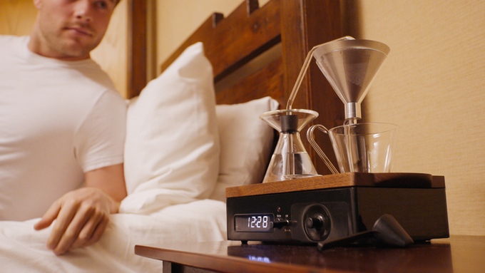 Reloj alarma que te prepara café